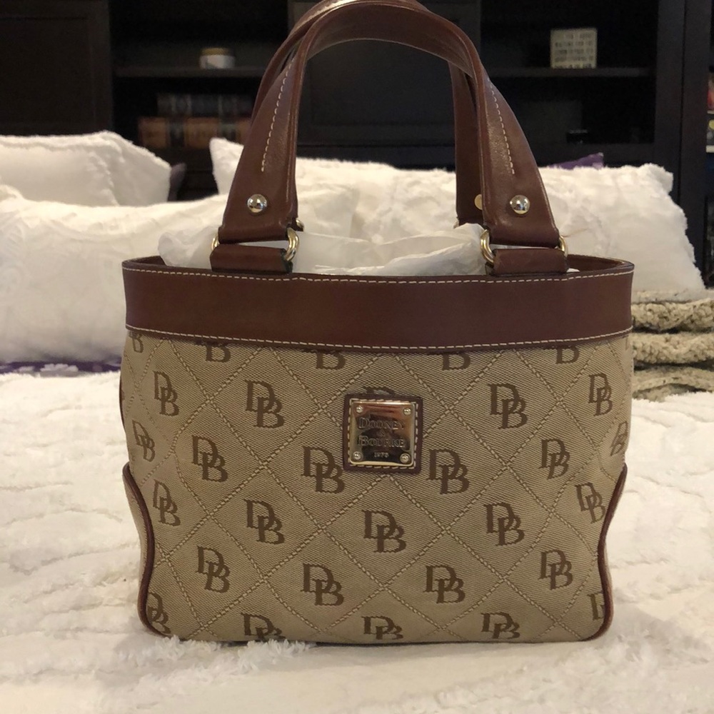 Dooney & Bourke signature anniversary small satchel
